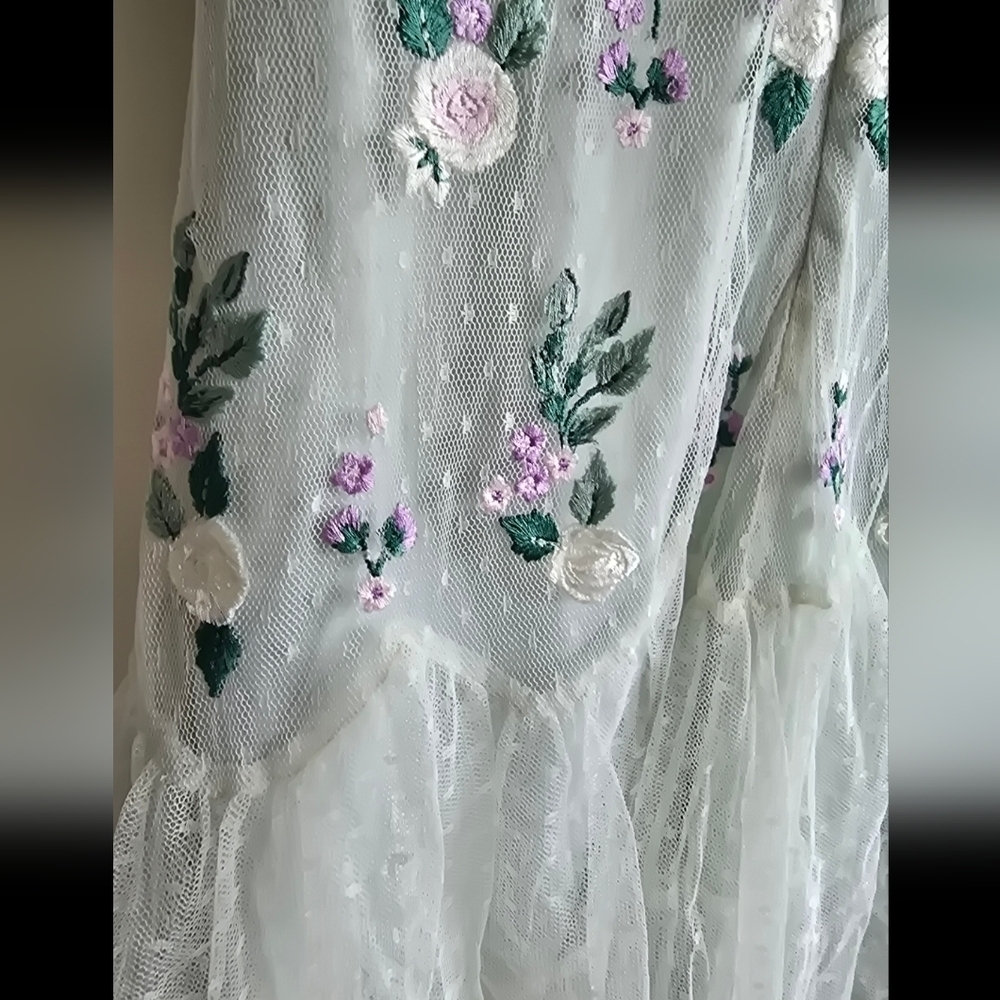 NEW! Mac Duggal, Floral Embroidered Dress in Sage (Mint)/Purple, Size 2 - Picture 6 of 8